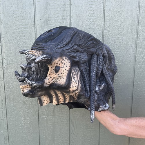 Alien predator latex mask - predator,