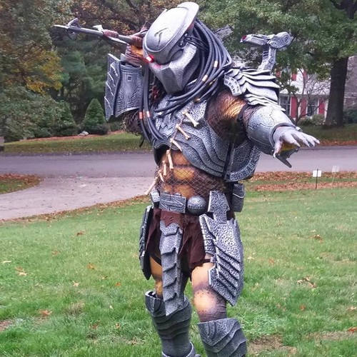 Scale wearable predator - 1:1,